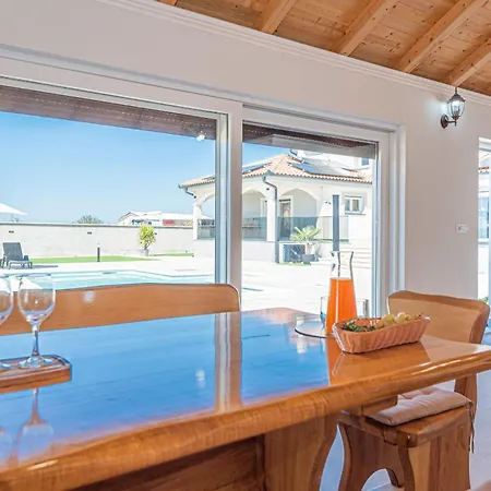Sandra Zadarvillas Villa Lisicici