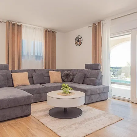 Sandra Zadarvillas Lisičići