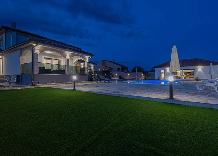 Sandra Zadarvillas Βίλα Lisicici