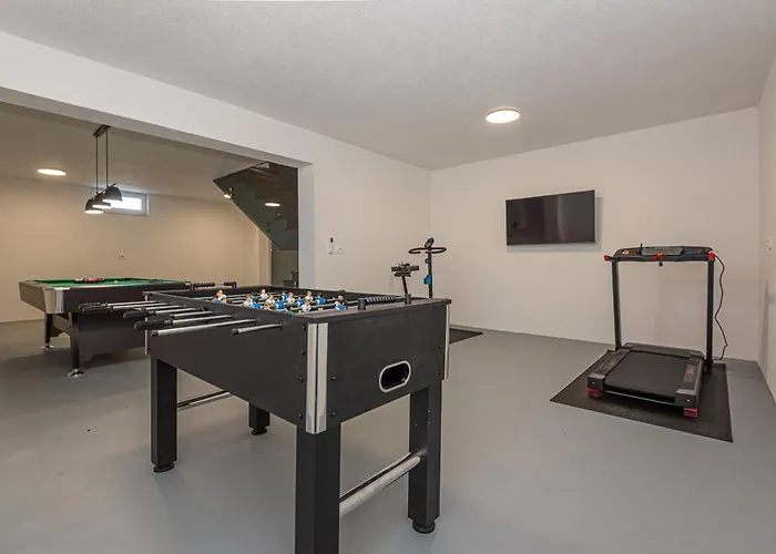 Sandra Zadarvillas Βίλα Lisicici