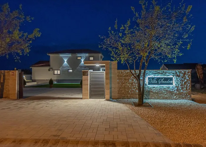 Βίλα Sandra Zadarvillas