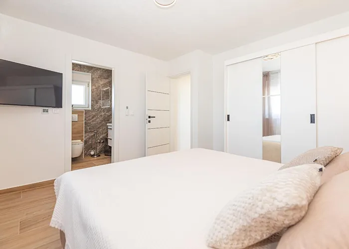 Sandra Zadarvillas Βίλα