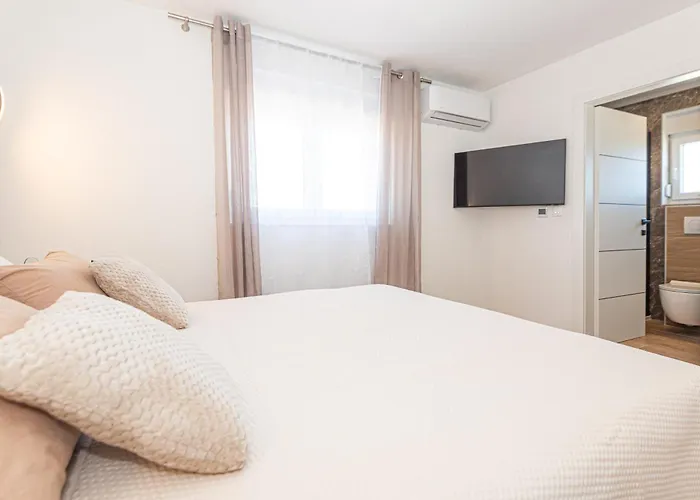 Sandra Zadarvillas Βίλα